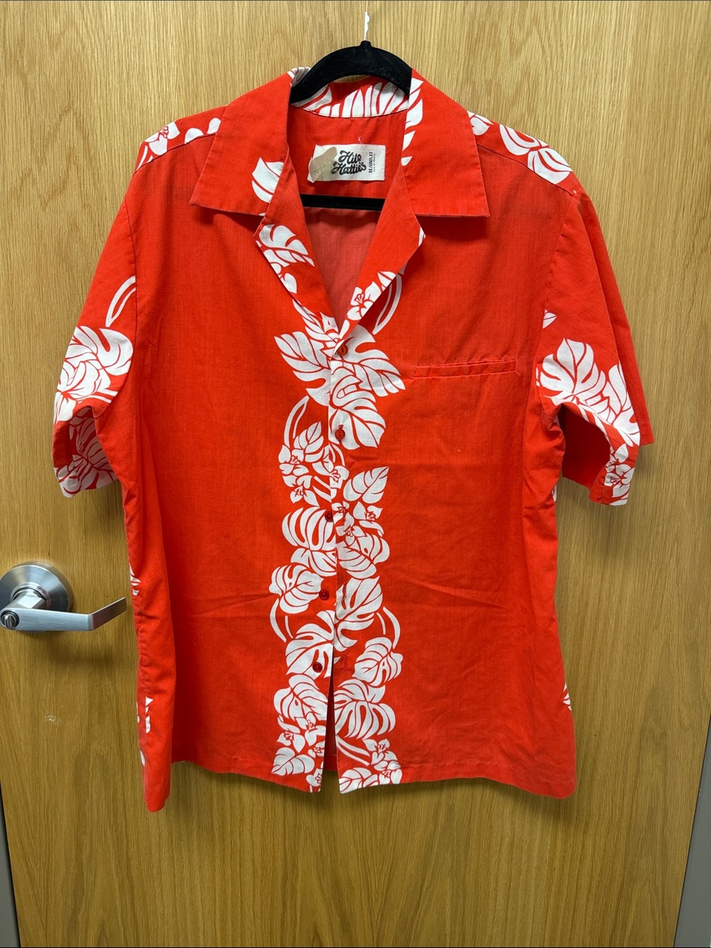 Hilo Hattie Tomato Red Short-Sleeve Hawaiian Shirt with White Floral Stripe